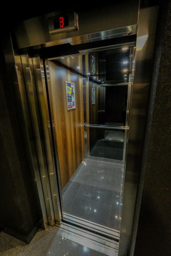 Delux Apartmani Bulevar Сараево Экстерьер фото